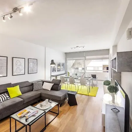 Luxurious Bright & Stylish 2br With Office In *