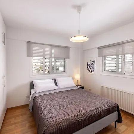 Luxurious Bright & Stylish 2br With Office In * Никосия