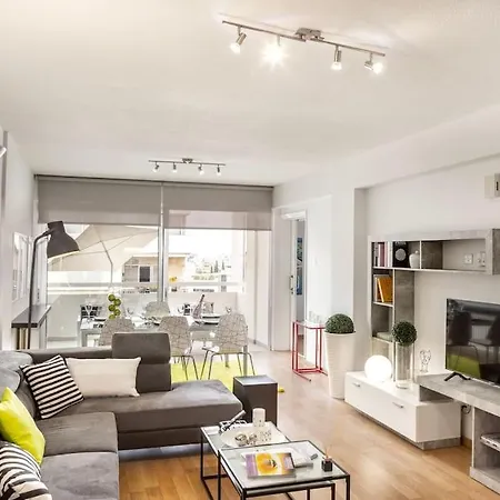 Luxurious Bright & Stylish 2br With Office In Апартаменты *