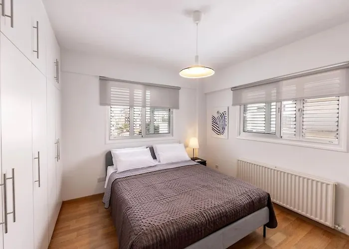 Luxurious Bright & Stylish 2br With Office In * Λευκωσία